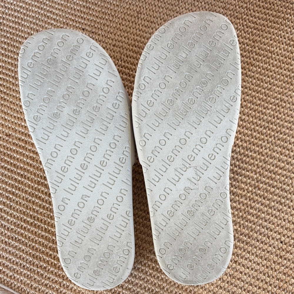 lululemon athletica white Slide Sandals - Picture 3 of 4
